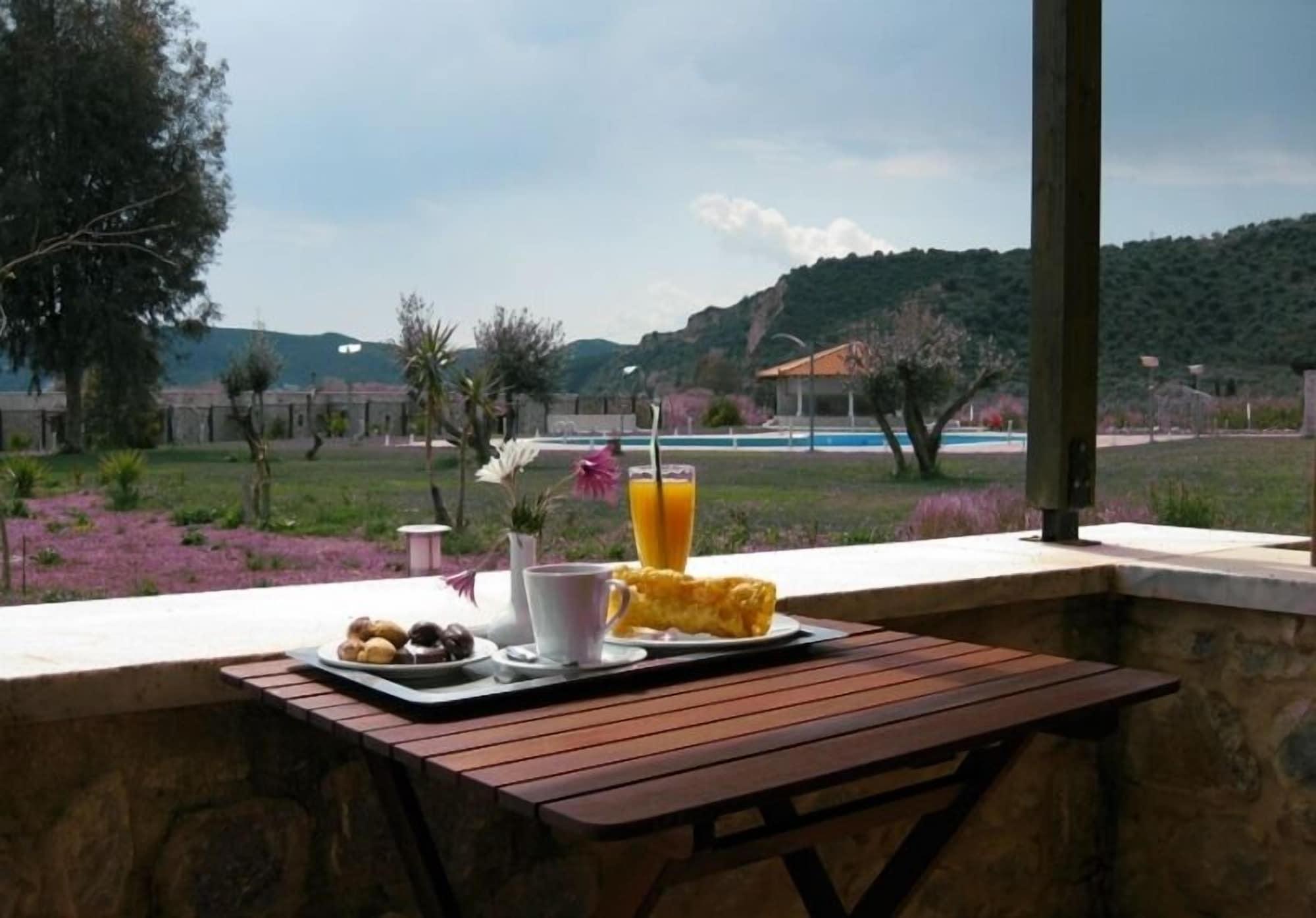 Aktaion Resort Gythio Exterior foto