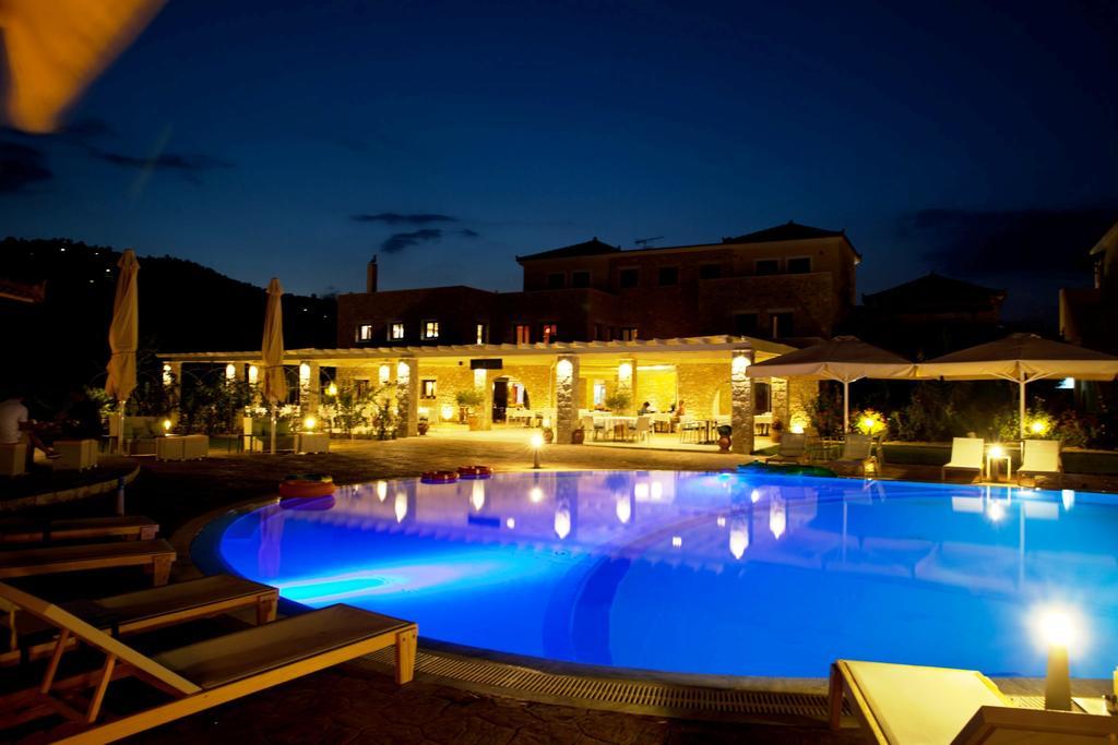Aktaion Resort Gythio Exterior foto
